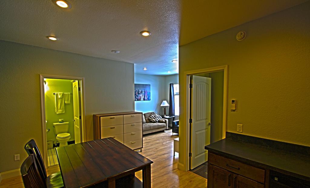 City Loft Apartments Billings Room photo